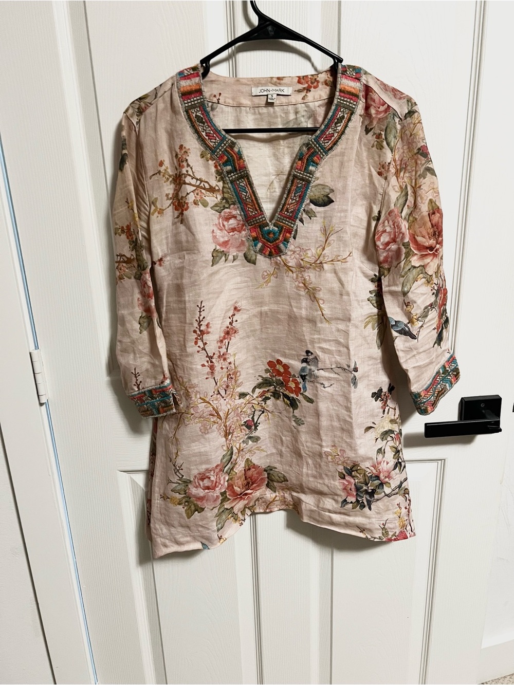 John Mark Embroidered Floral Tunic Top Size small